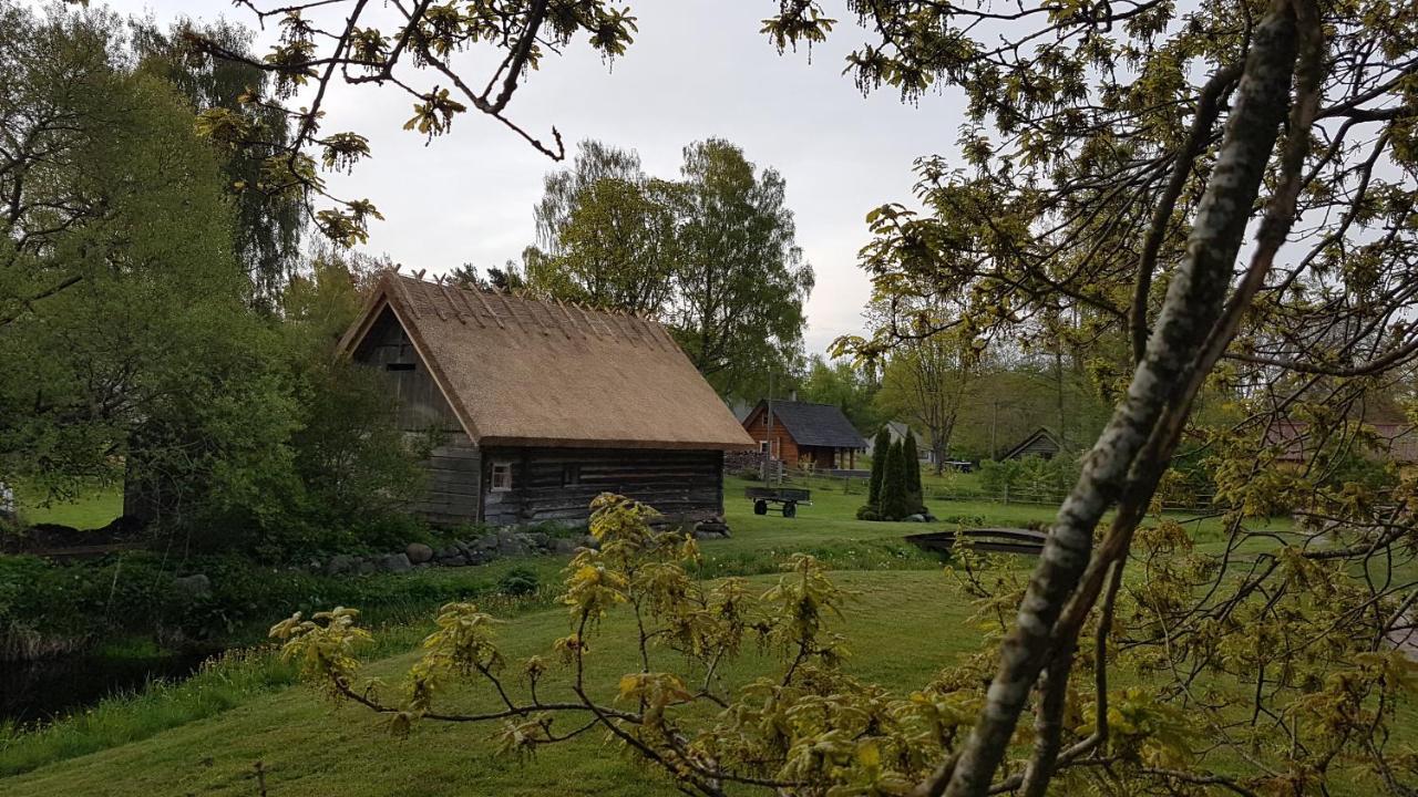 Гостевой дом Ruhnu Bullers-Gita Talu Экстерьер фото